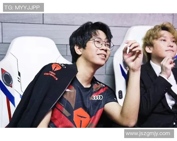 369上单战术深度剖析：如何打造顶级上路明星的全面技能与心态塑造